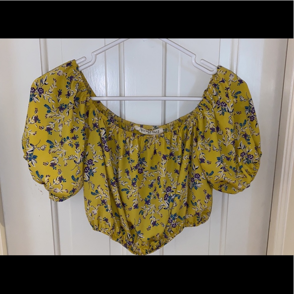 Crop top